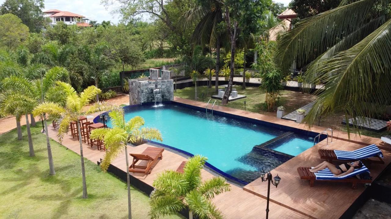 White Land City Hotel Dambulla Exterior foto